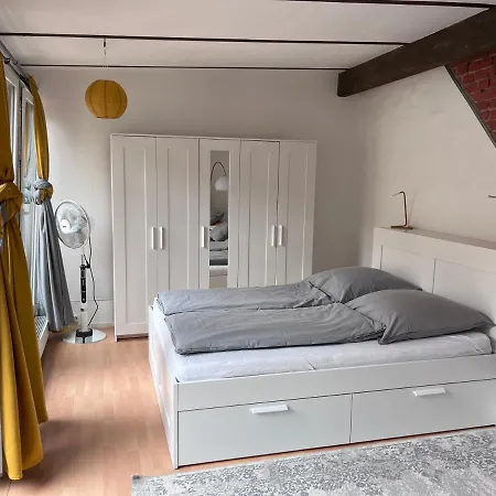 In Direkter Innenstadtlage Πότσδαμ